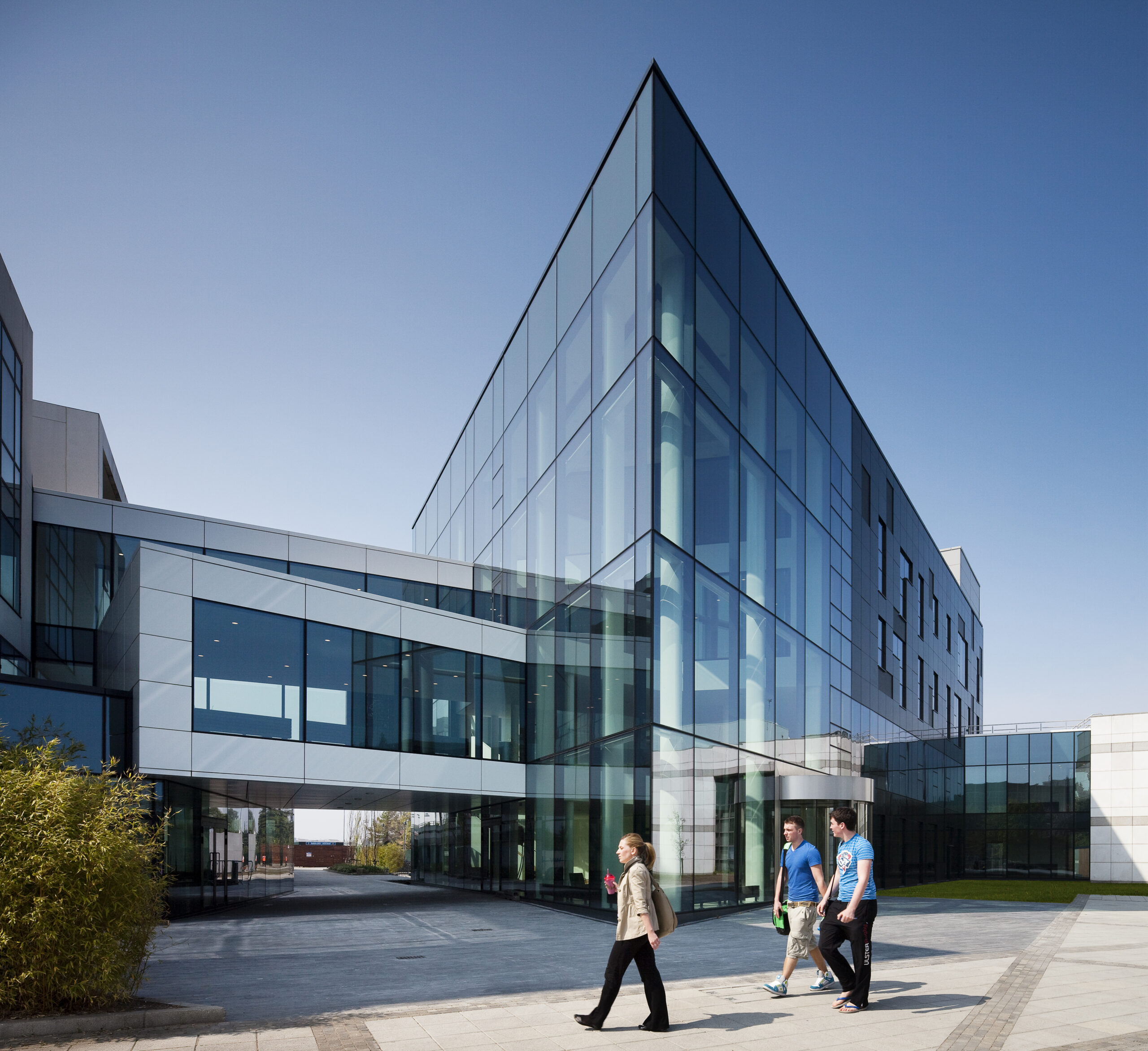 ucd 2